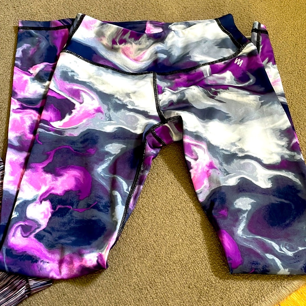 Pair of size small leggings
